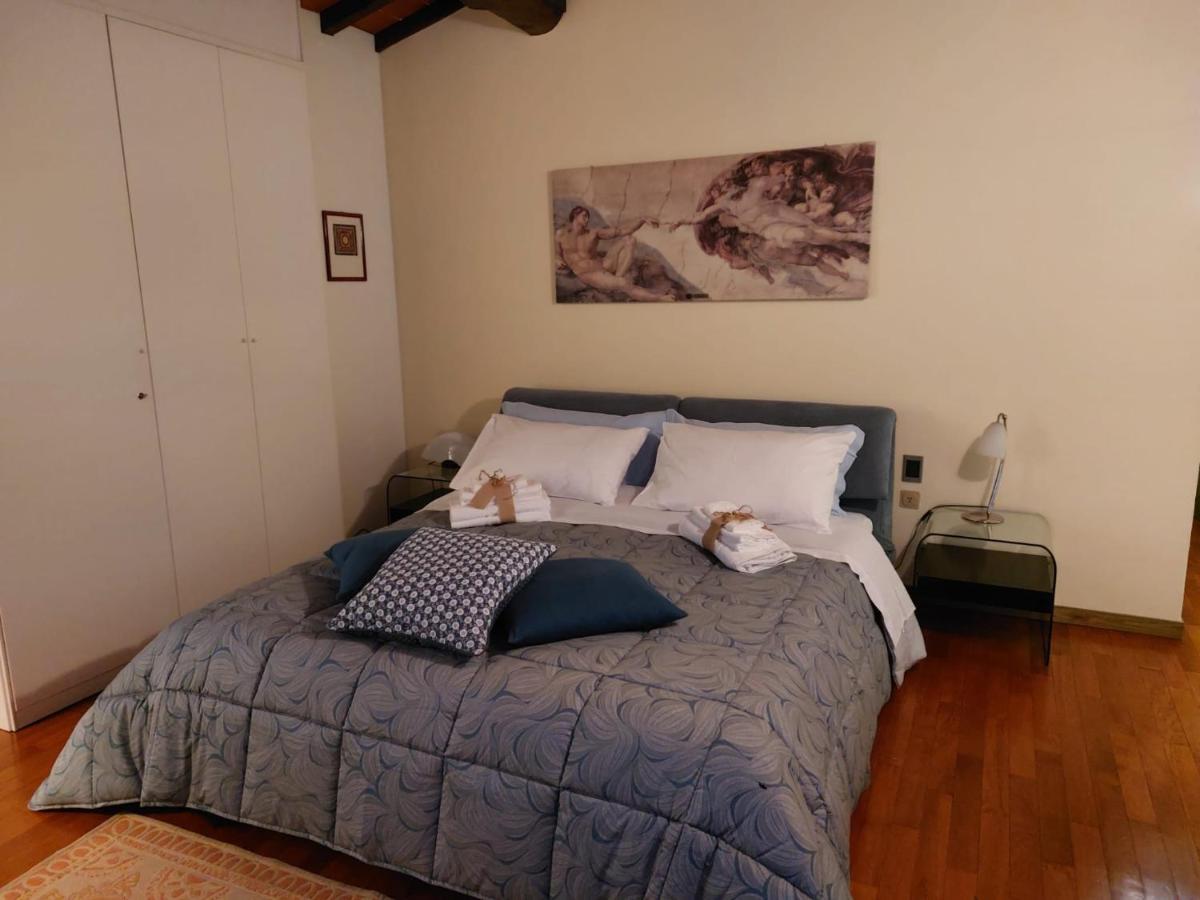 Отель La Casa Di Agata Deluxe Фучеккьо Экстерьер фото